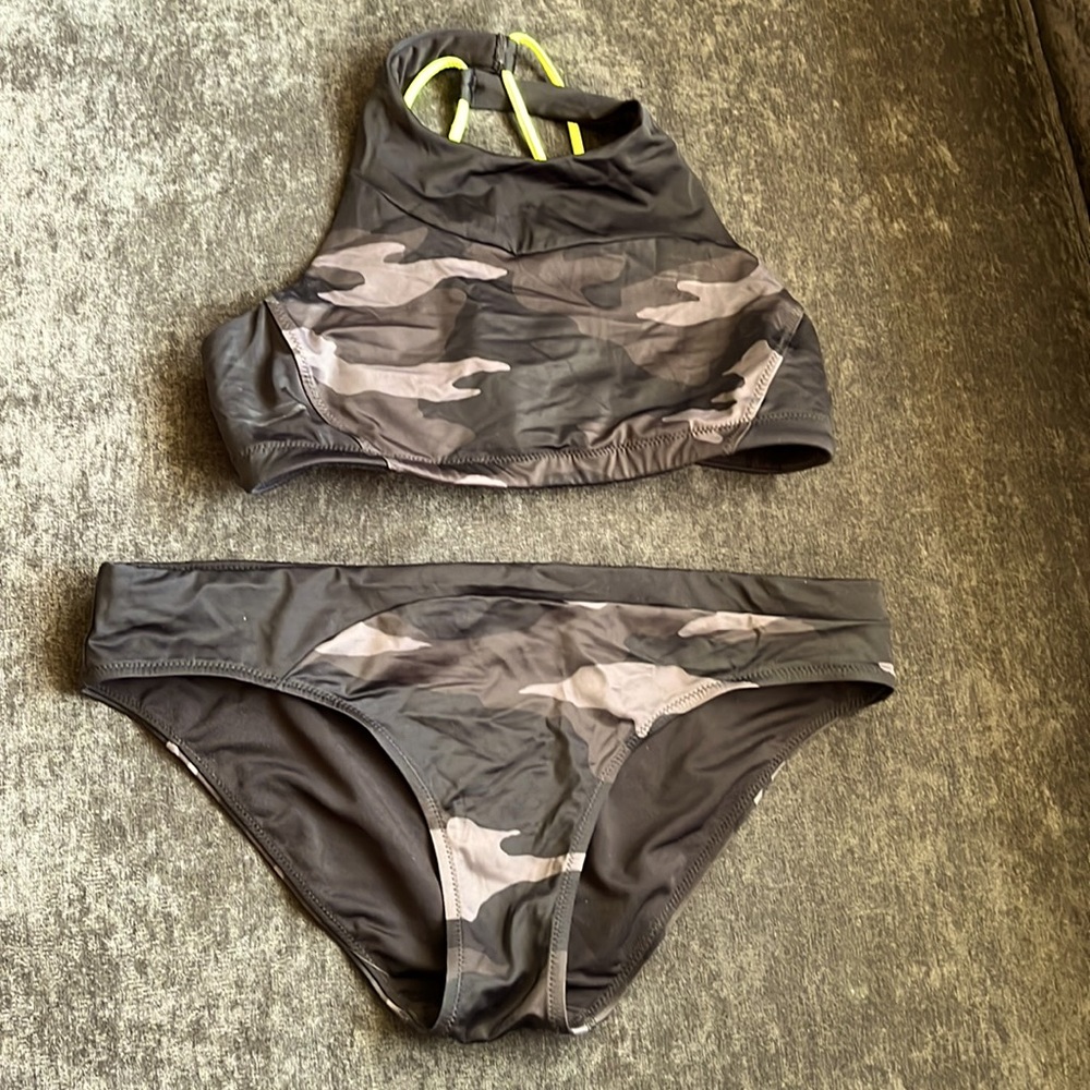Athleta Black & Gray Camo High-Neck Bikini Set